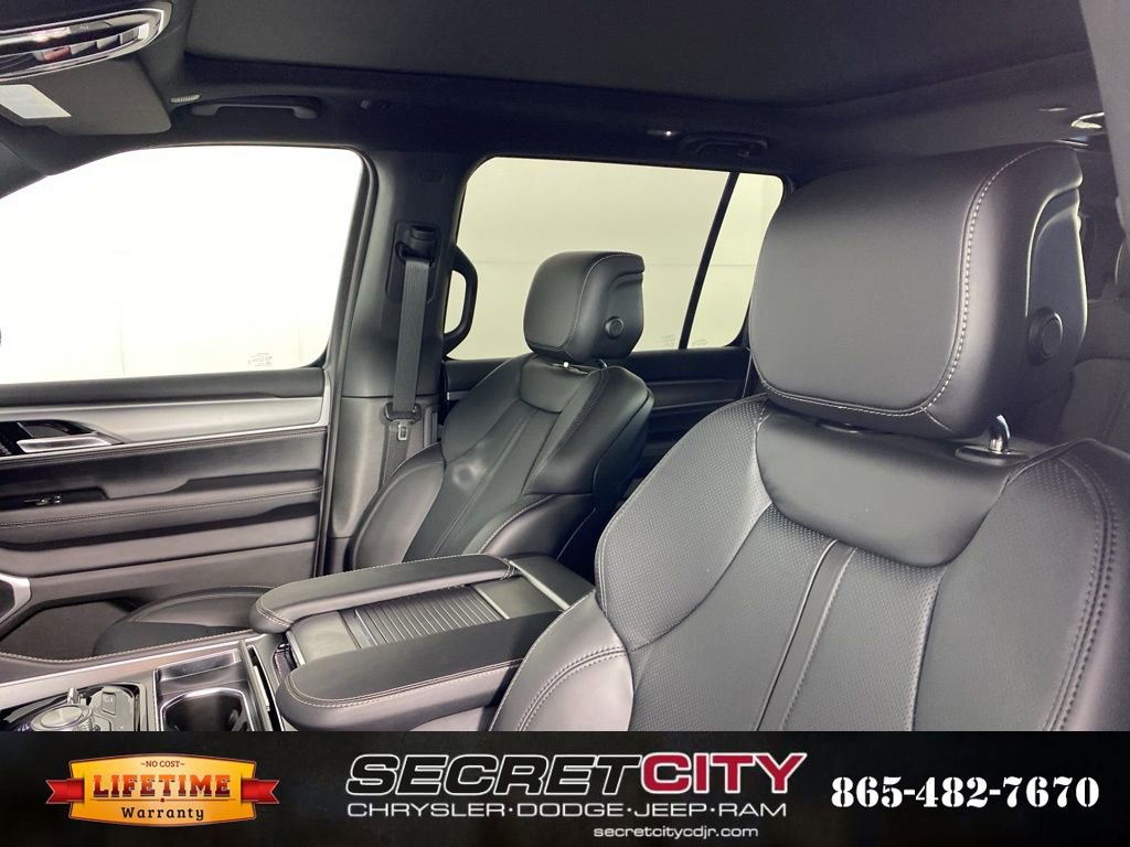 New 2026 Jeep Grand Wagoneer 4WD image 10