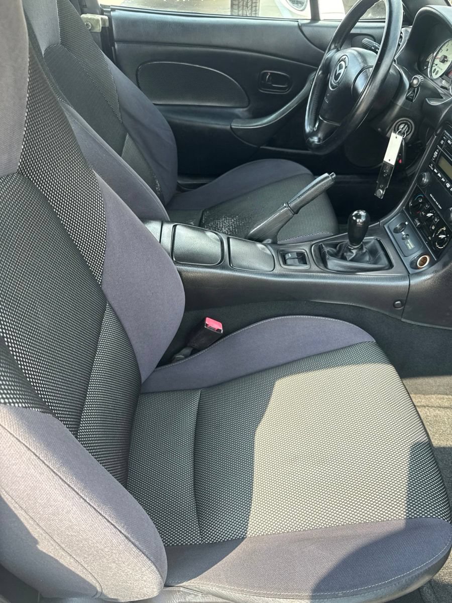 Used 2001 MAZDA MX-5 Miata RWD image 15