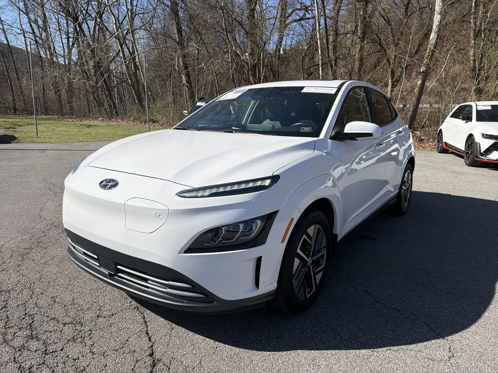 Certified 2023 Hyundai Kona Limited image 4