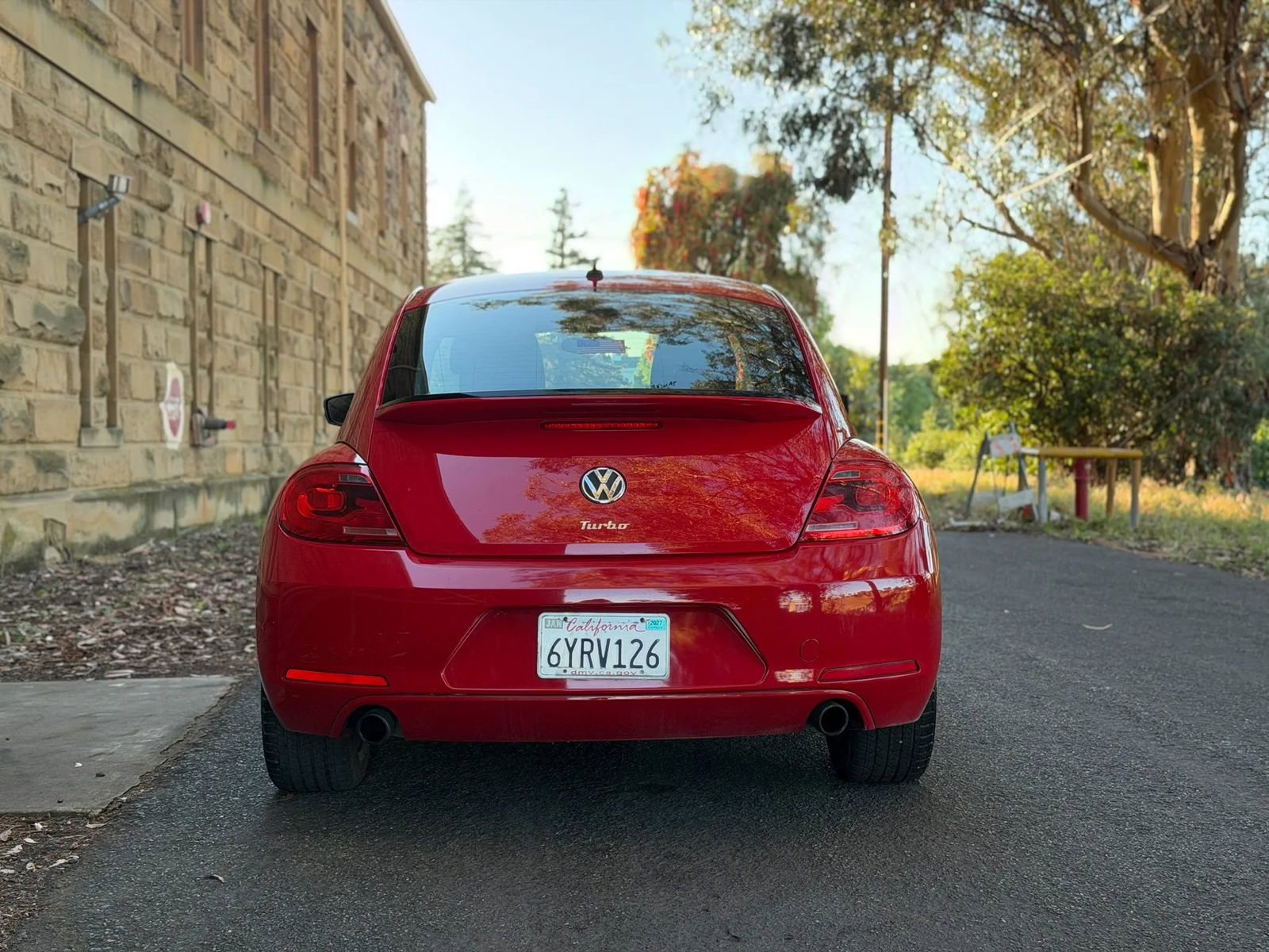Used 2012 Volkswagen Beetle 2.0T image 5