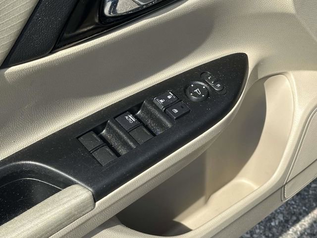 Used 2016 Honda Accord LX image 17