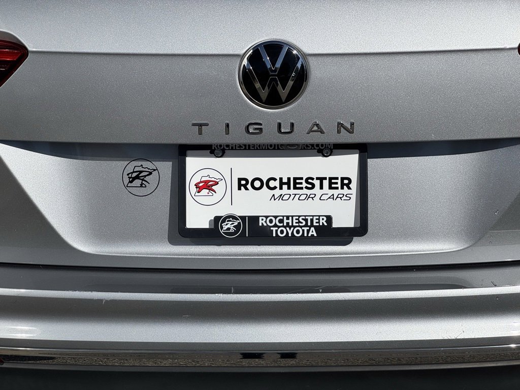 Used 2022 Volkswagen Tiguan S image 37