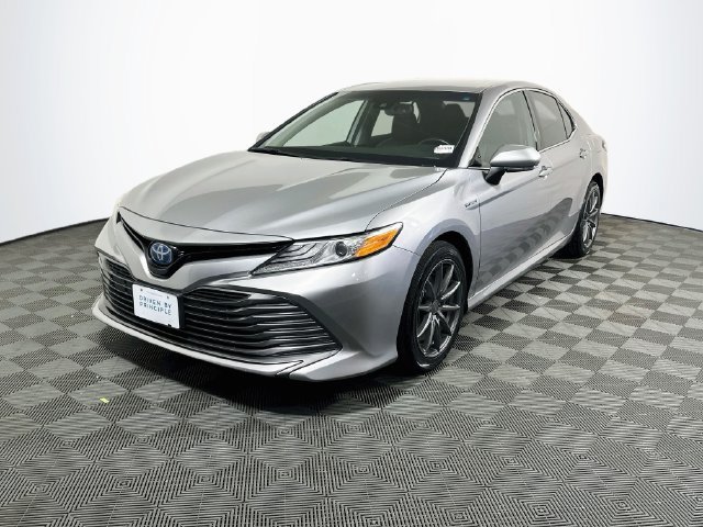 Certified 2020 Toyota Camry XLE FWD image 4