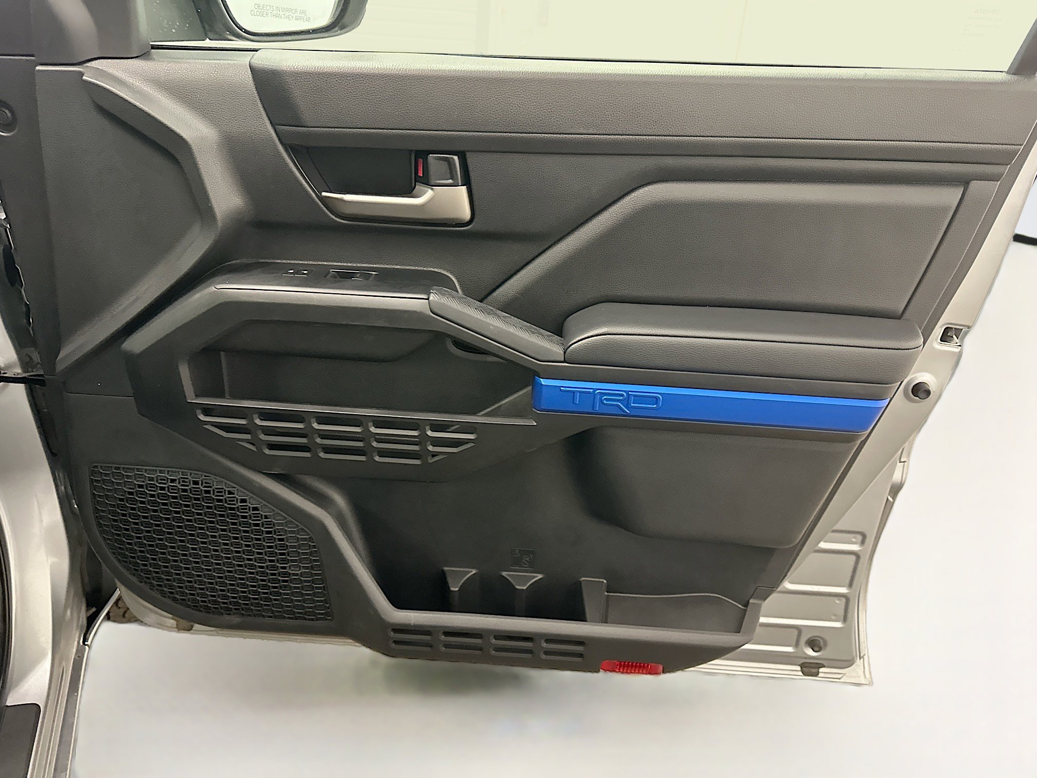 Used 2025 Toyota Tacoma TRD Off-Road AWD/4WD image 33