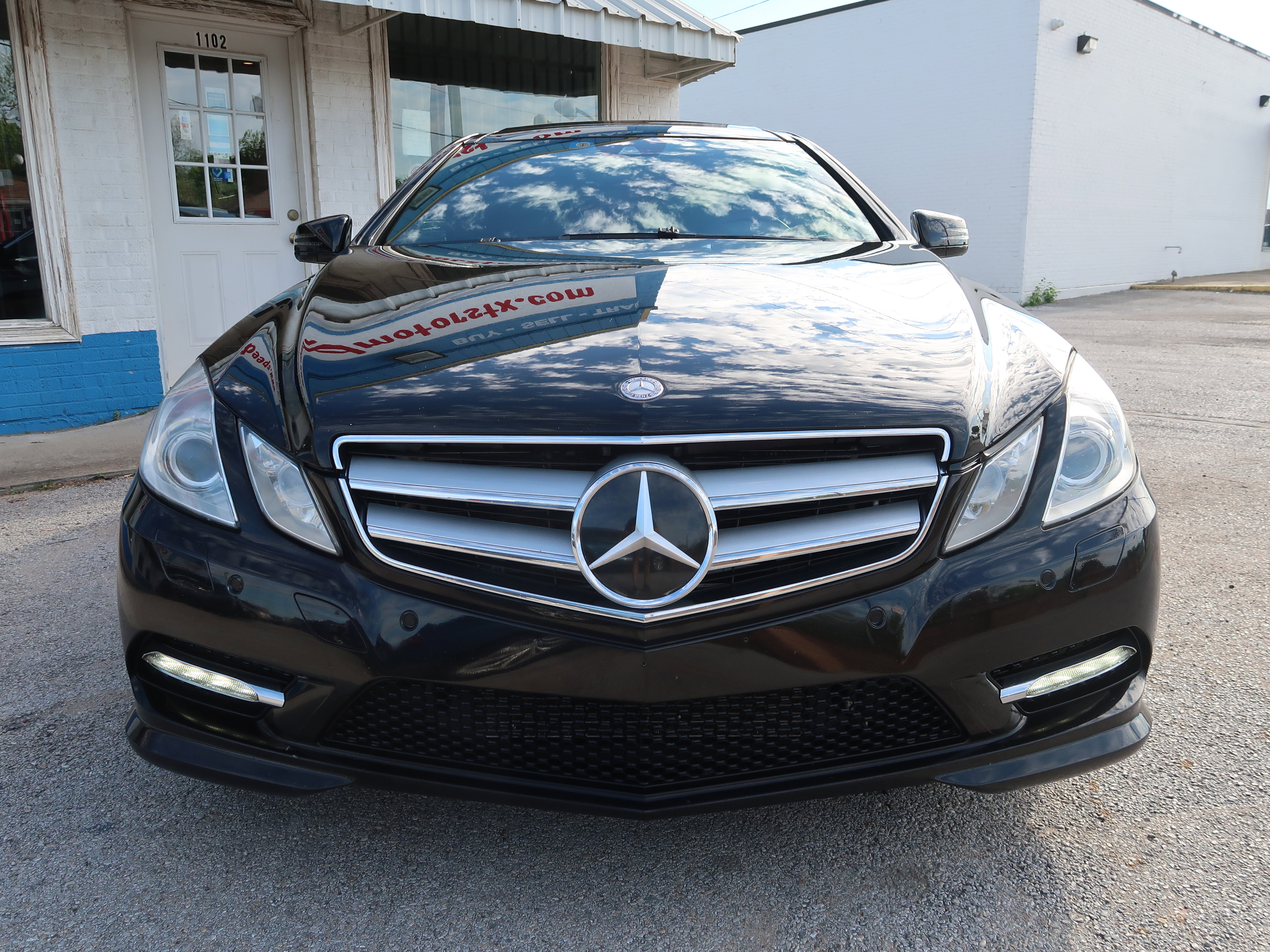 Used 2013 Mercedes-Benz E 550 Coupe w/ Premium 2 Pkg image 9