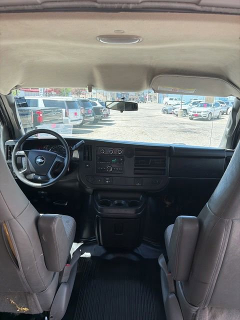 Used 2016 Chevrolet Express 2500 Extended RWD image 25