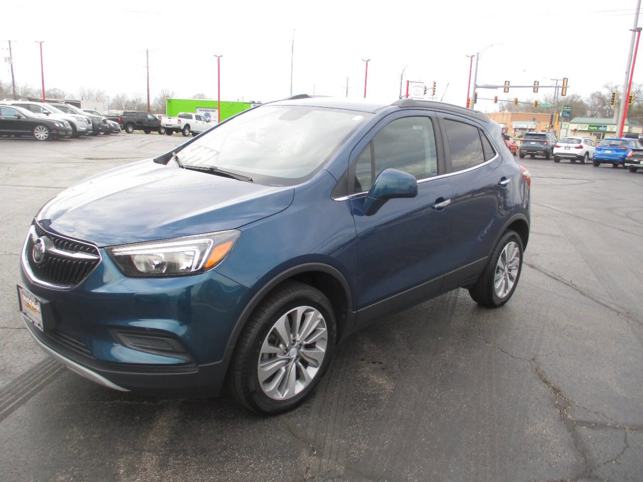 Used 2020 Buick Encore Preferred w/ Safety Package AWD/4WD image 1