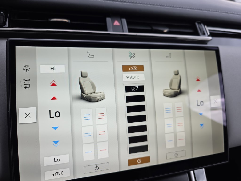 New 2026 Land Rover Range Rover Velar Belgravia AWD/4WD image 17