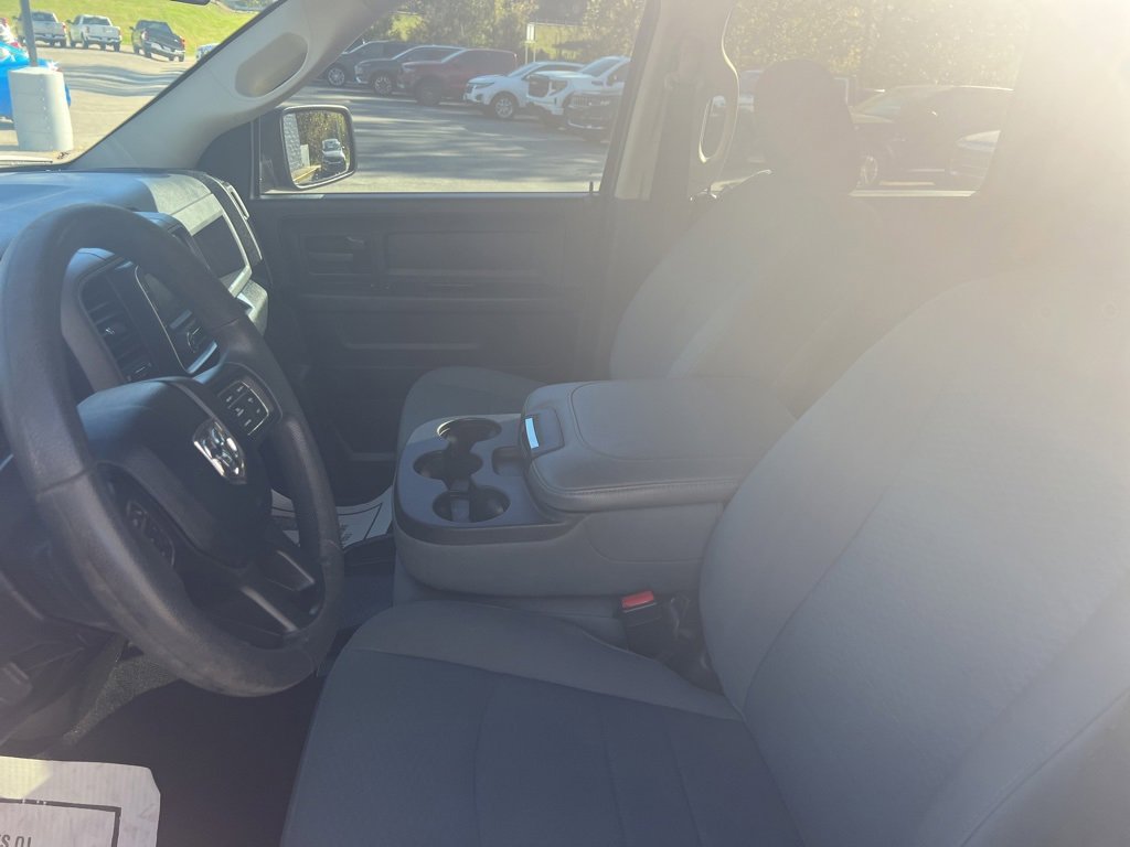 Used 2018 RAM 1500 Express w/ Express Value Package image 27