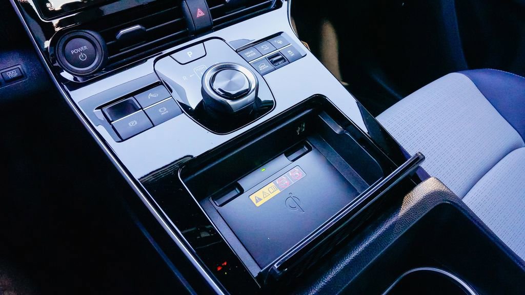 Used 2025 Subaru Solterra Touring w/ Touring Package image 21