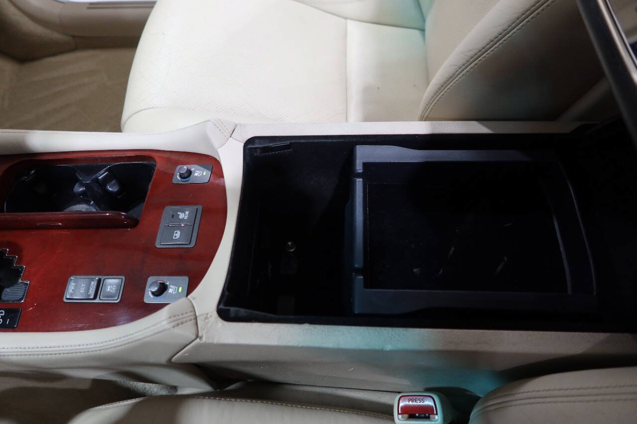 Used 2012 Lexus LS 460 w/ Comfort Pkg RWD image 36
