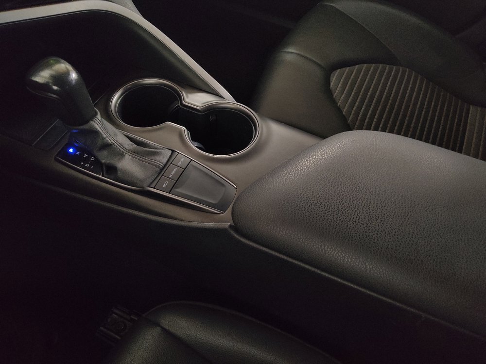 Used 2022 Toyota Camry SE image 26