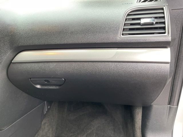 Used 2018 Ford Explorer XLT w/ Equipment Group 202A image 38