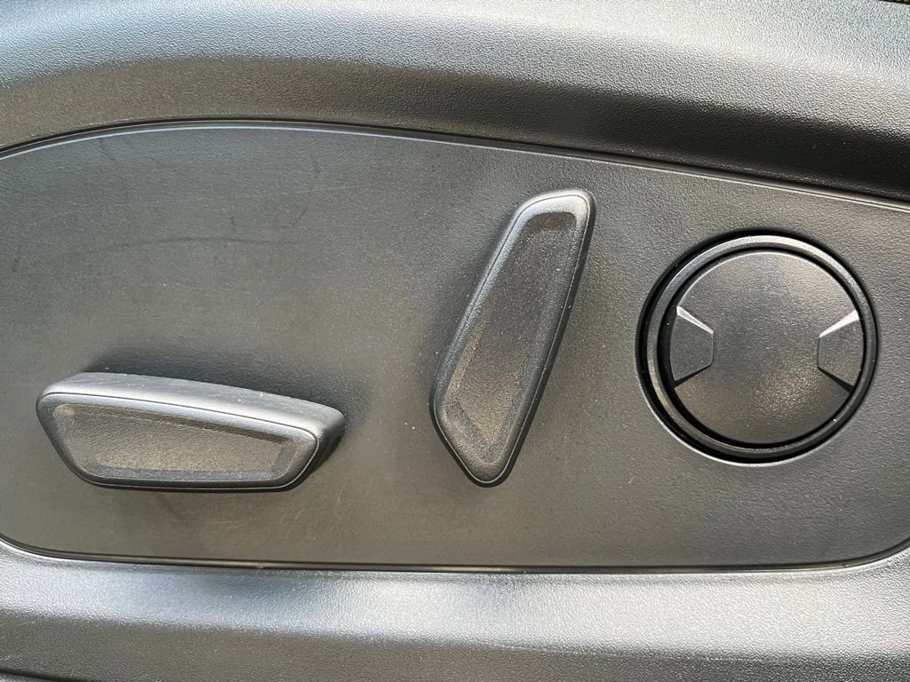 Certified 2023 Ford Explorer XLT image 19