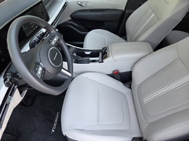 Used 2026 Hyundai Tucson SEL Plus FWD image 17