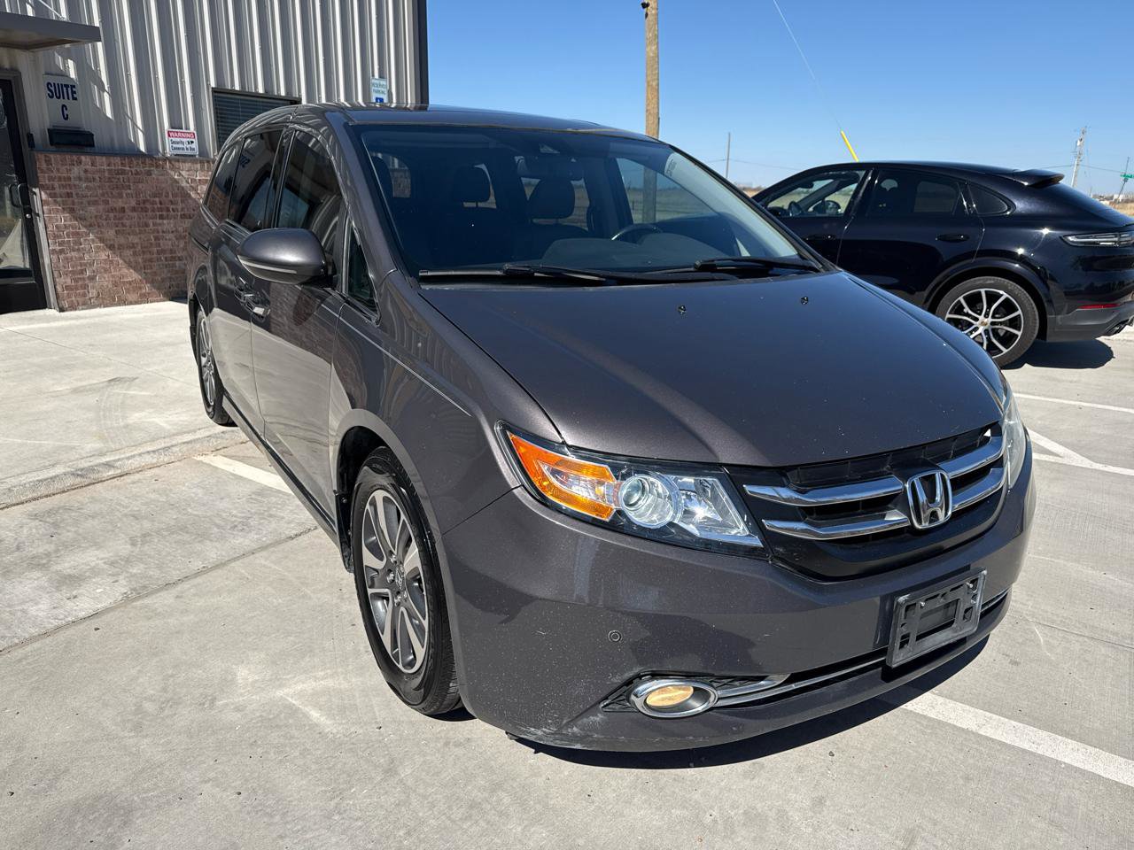 Used 2015 Honda Odyssey Touring Elite image 6