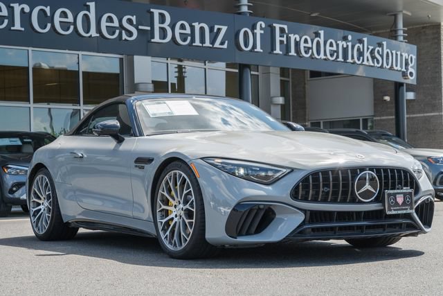 Used 2022 Mercedes-Benz SL 55 AMG 4MATIC w/ Driver Assistance Package image 1
