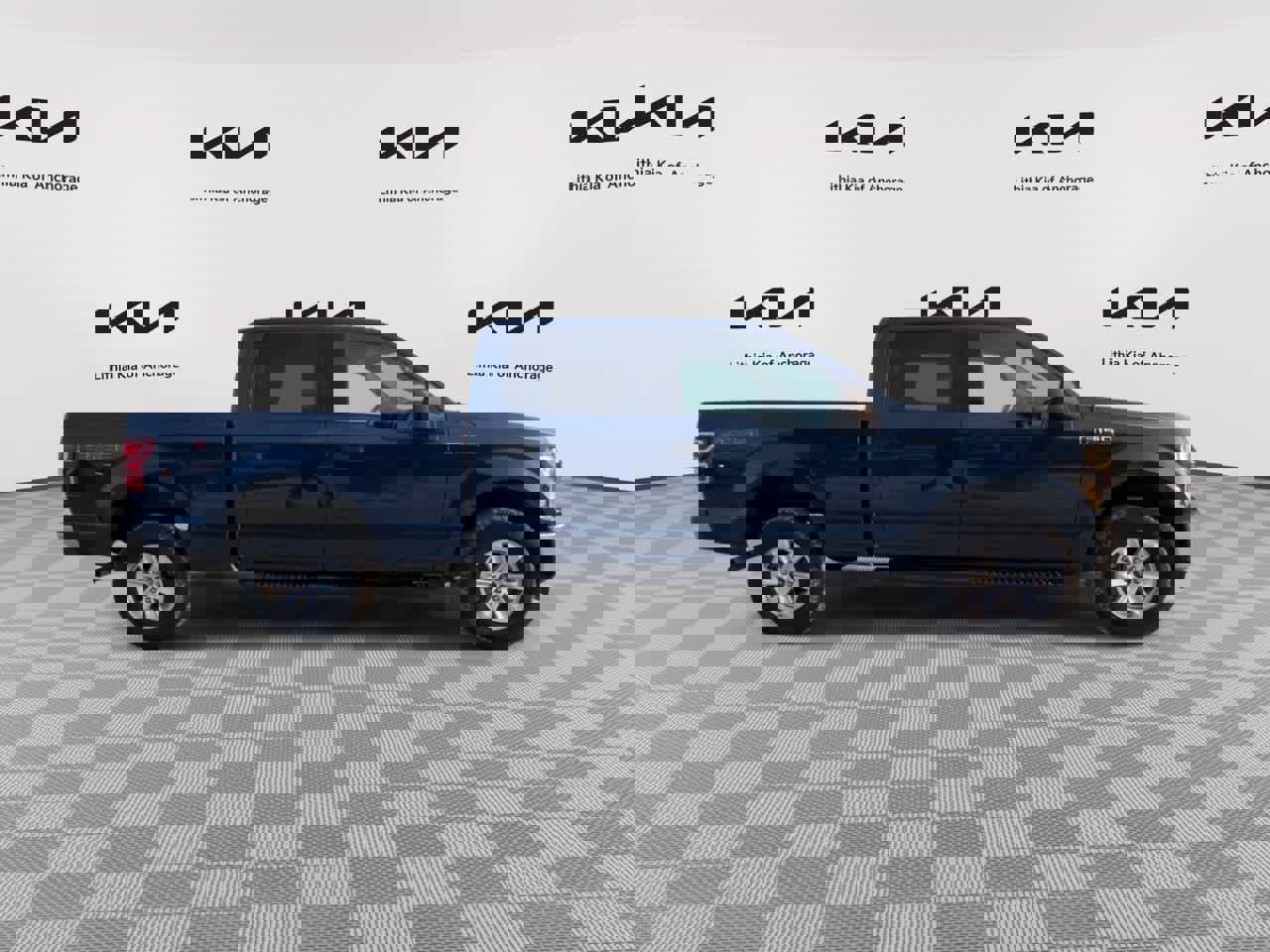 Used 2018 Ford F150 XLT w/ Trailer Tow Package image 9