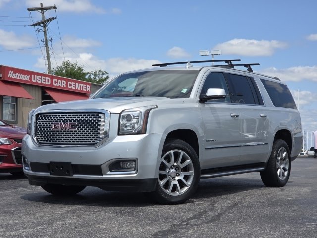 Used 2017 GMC Yukon XL Denali w/ Open Road Package AWD/4WD image 2