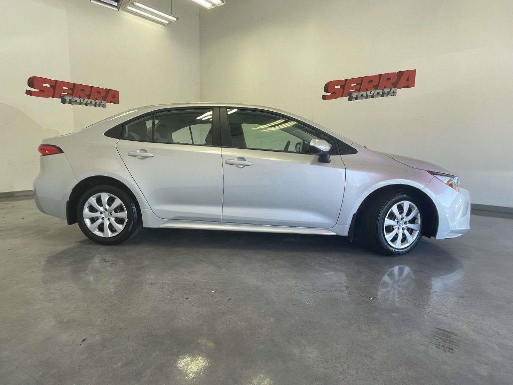 Certified 2025 Toyota Corolla LE FWD image 2