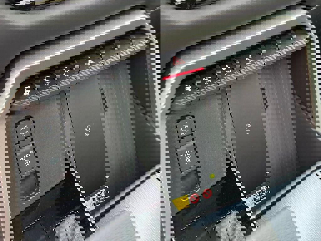 Used 2026 Toyota Sequoia Platinum image 35