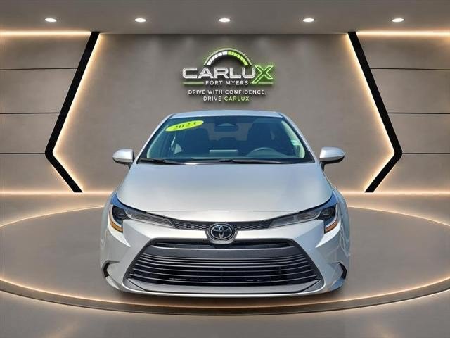 Used 2023 Toyota Corolla LE FWD image 2
