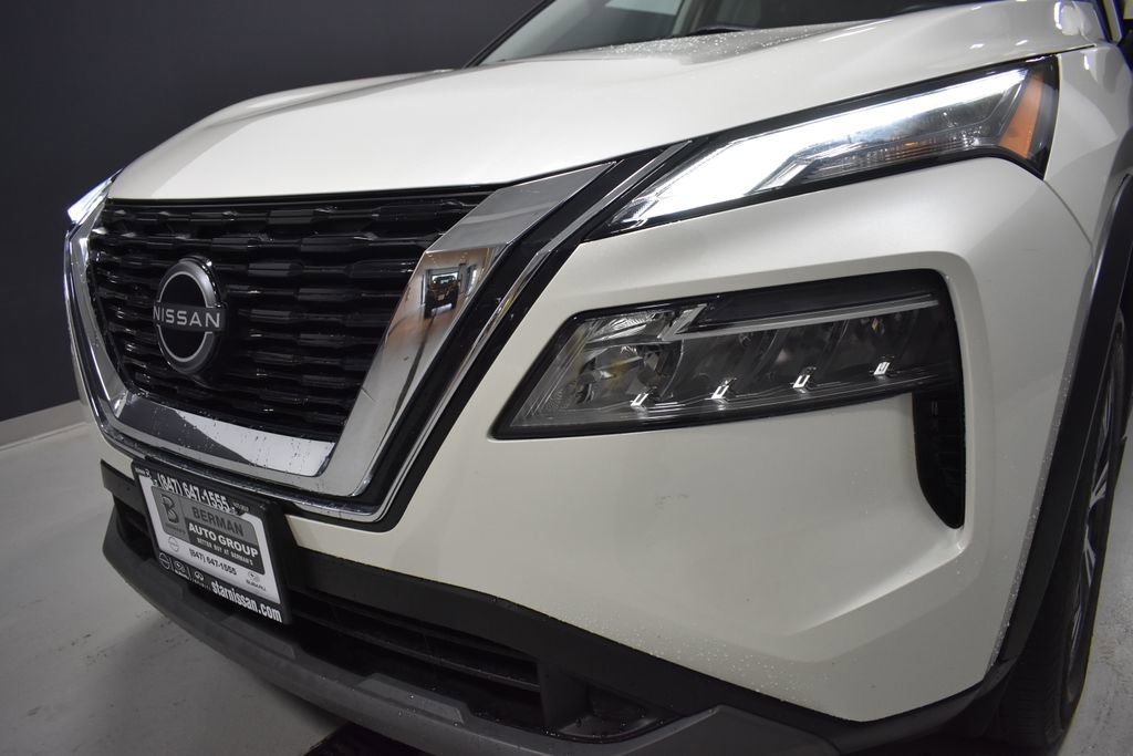Certified 2023 Nissan Rogue SV image 11
