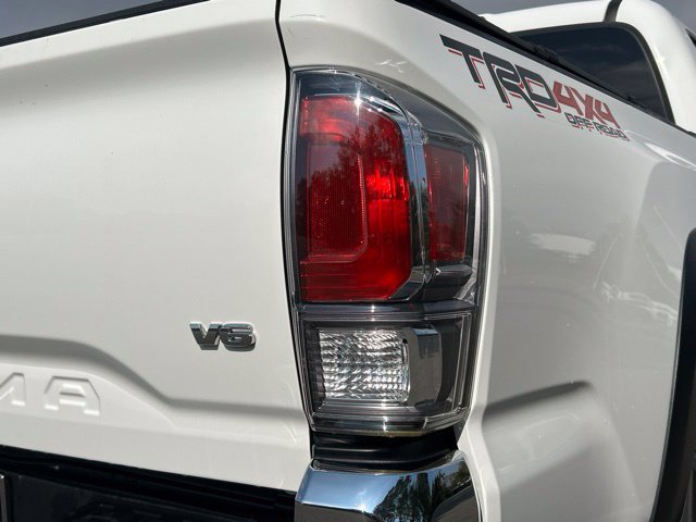 Certified 2023 Toyota Tacoma TRD Off-Road AWD/4WD image 11