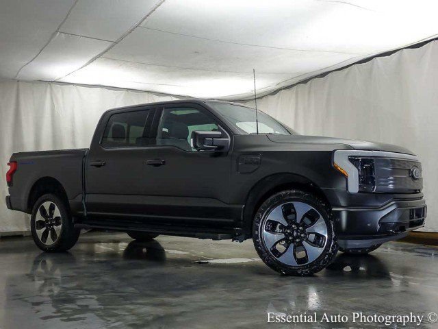 Used 2023 Ford F150 Lightning Platinum AWD/4WD image 29
