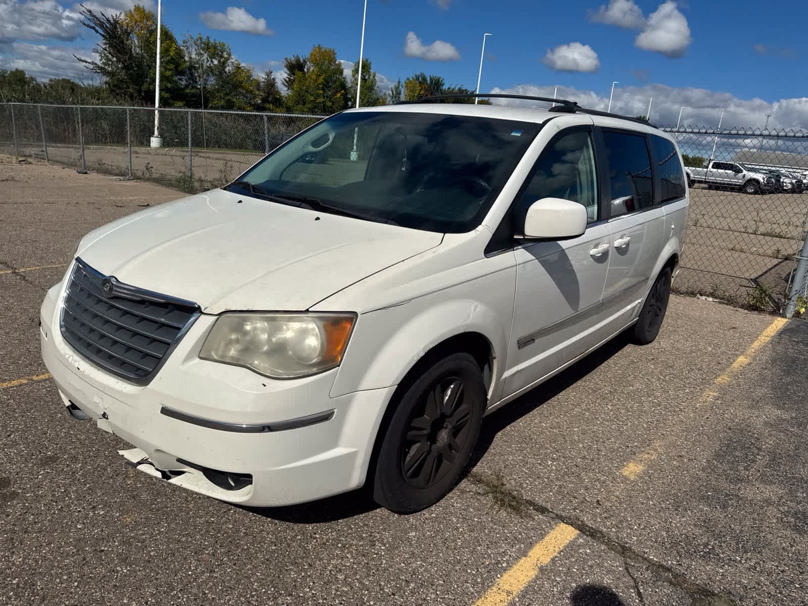 Used 2010 Chrysler Town & Country Touring FWD image 24