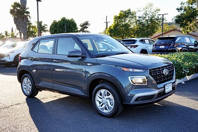 New 2026 Hyundai Venue SE FWD image 6