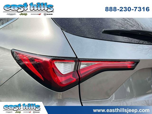 Used 2023 Acura MDX SH-AWD image 13