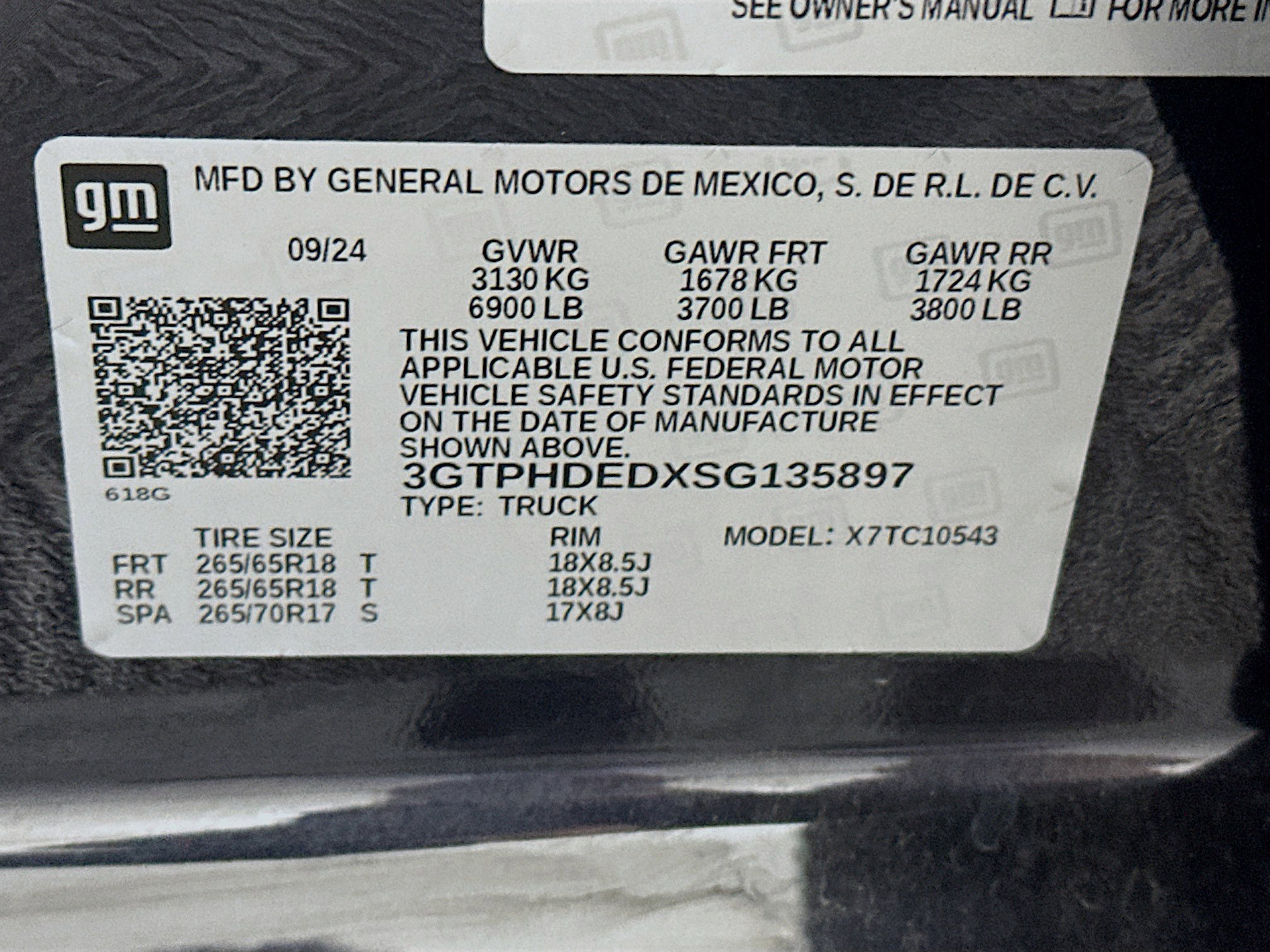 Used 2025 GMC Sierra 1500 SLT image 12