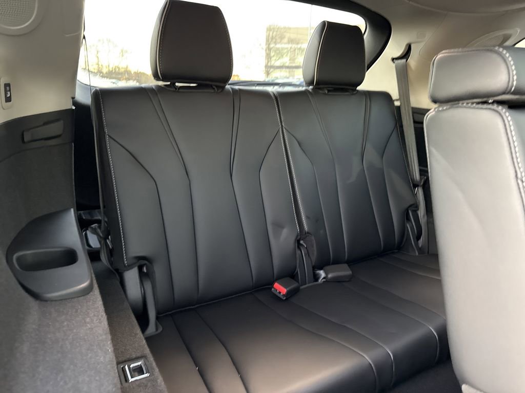 New 2026 Acura MDX w/ Advance Package image 17