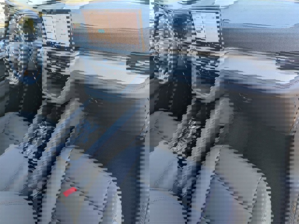 New 2026 Ford Explorer Active w/ Active Comfort Package image 22