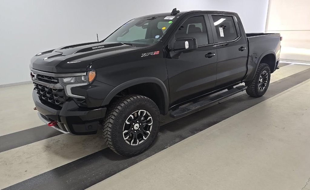 Used 2024 Chevrolet Silverado 1500 ZR2 w/ Technology Package AWD/4WD image 3