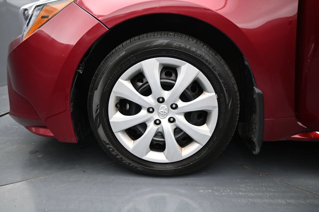 Used 2026 Toyota Corolla LE FWD image 25