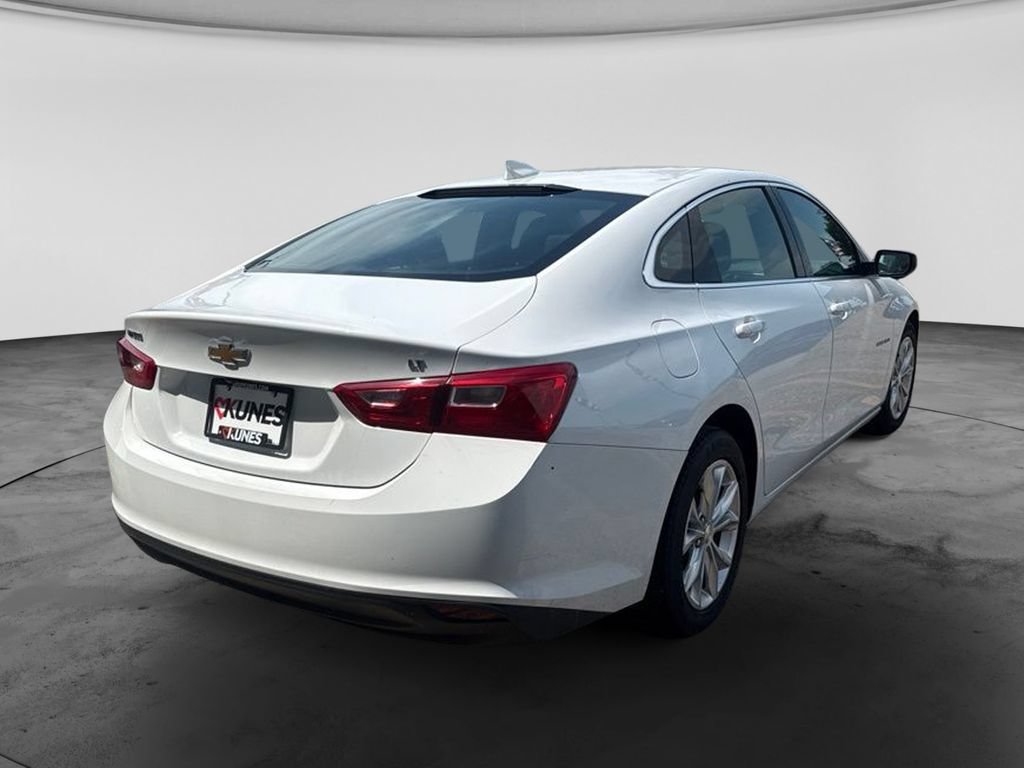 Used 2023 Chevrolet Malibu LT FWD image 11