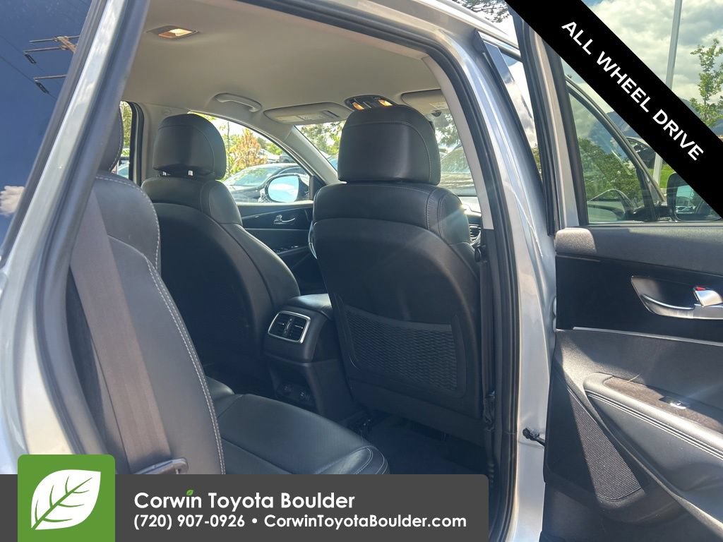Used 2017 Kia Sorento EX AWD/4WD image 15