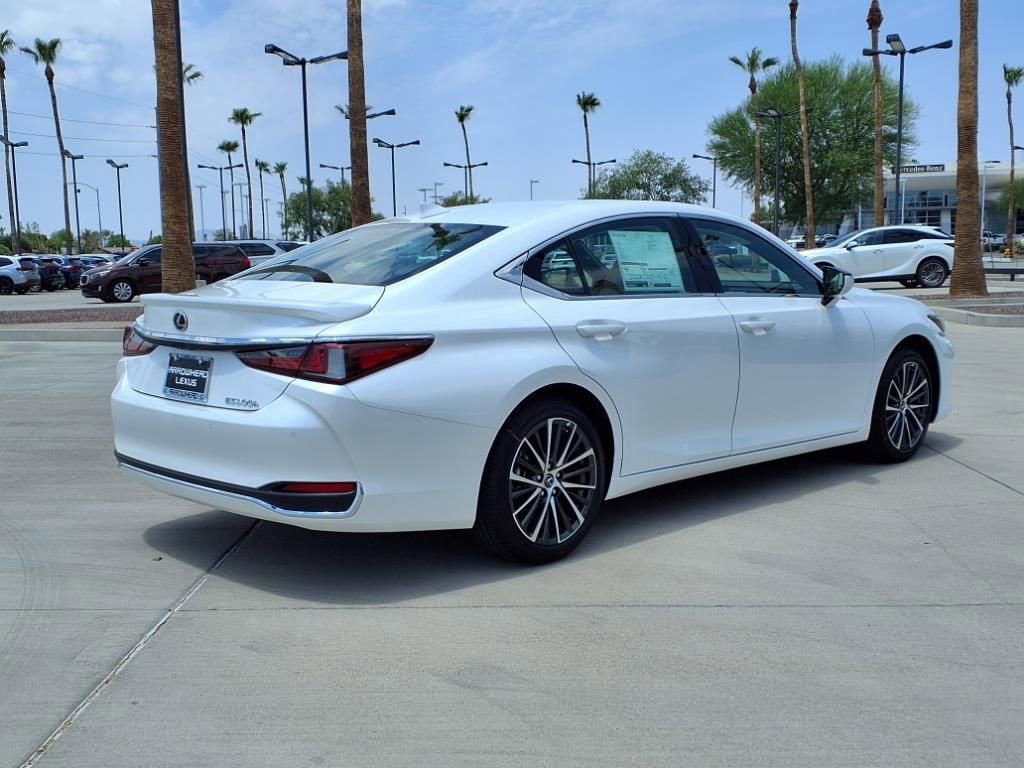 New 2025 Lexus ES 300h w/ Premium Package image 3