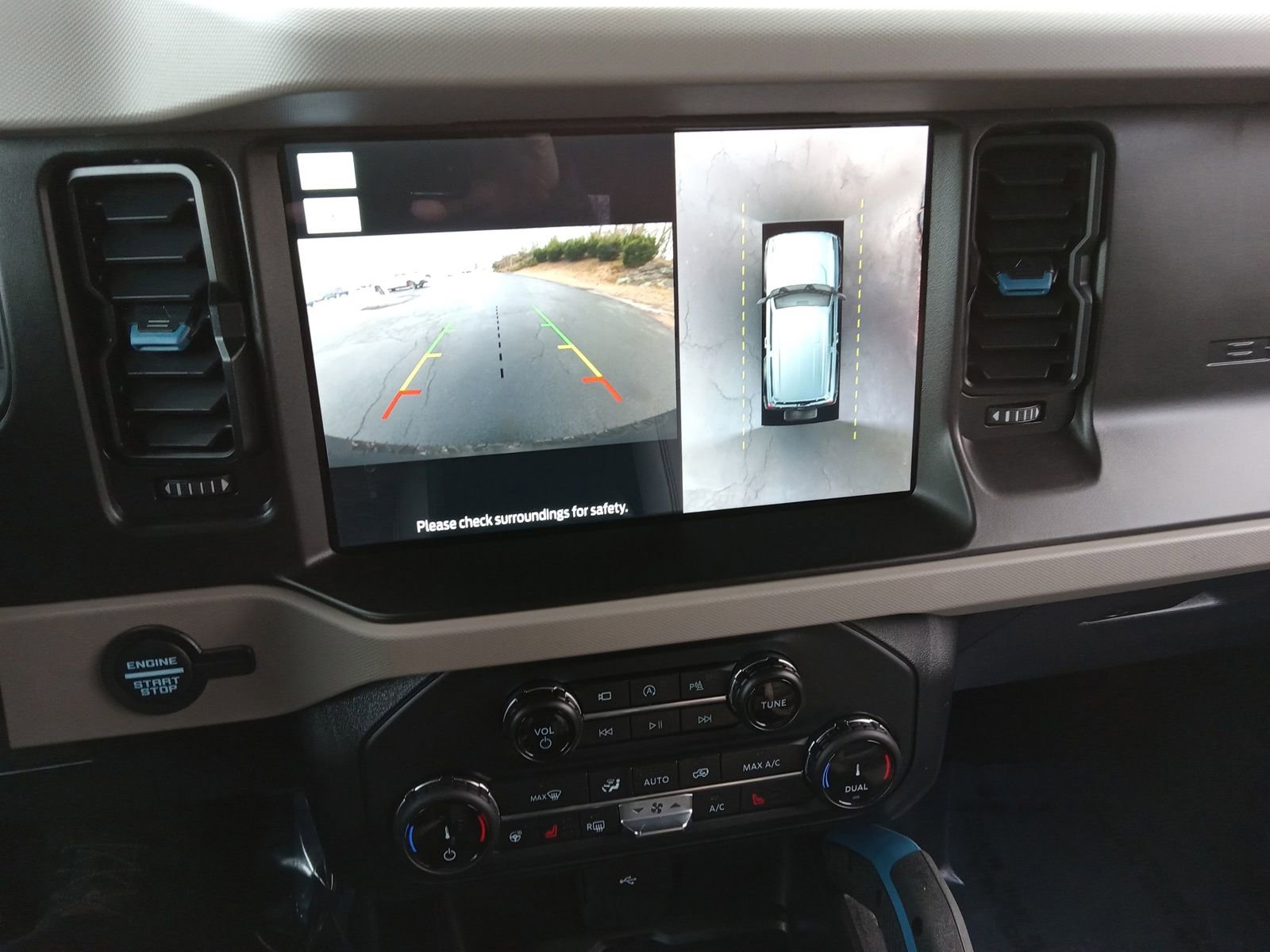 Used 2022 Ford Bronco Wildtrak image 16