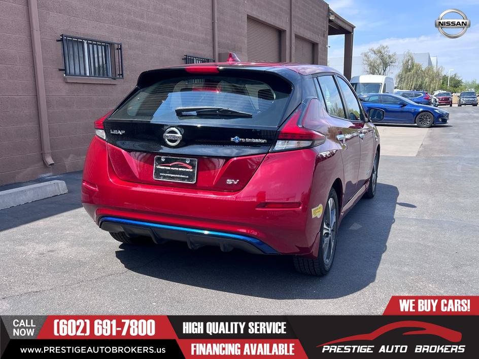 Used 2018 Nissan Leaf SV w/ SV Technology Package FWD image 5