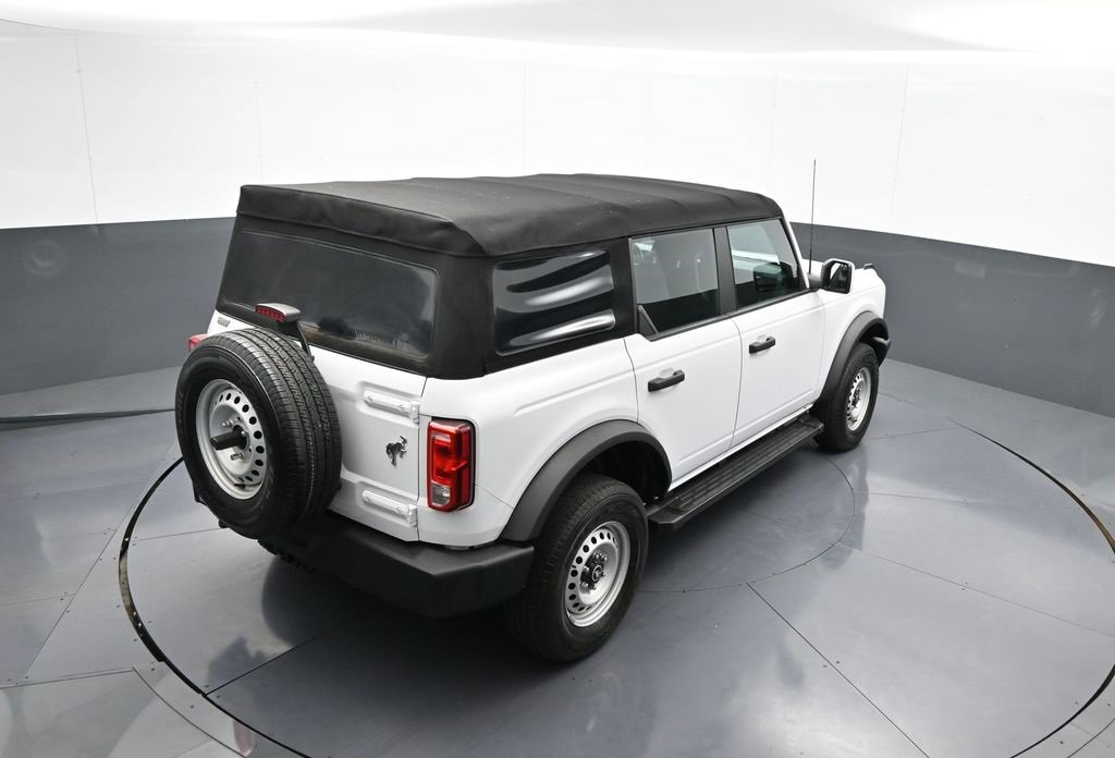 Used 2021 Ford Bronco Base image 40