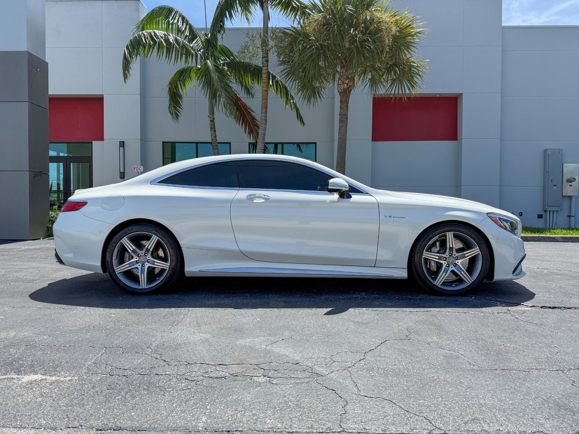 Used 2015 Mercedes-Benz S 63 AMG 4MATIC Coupe image 3