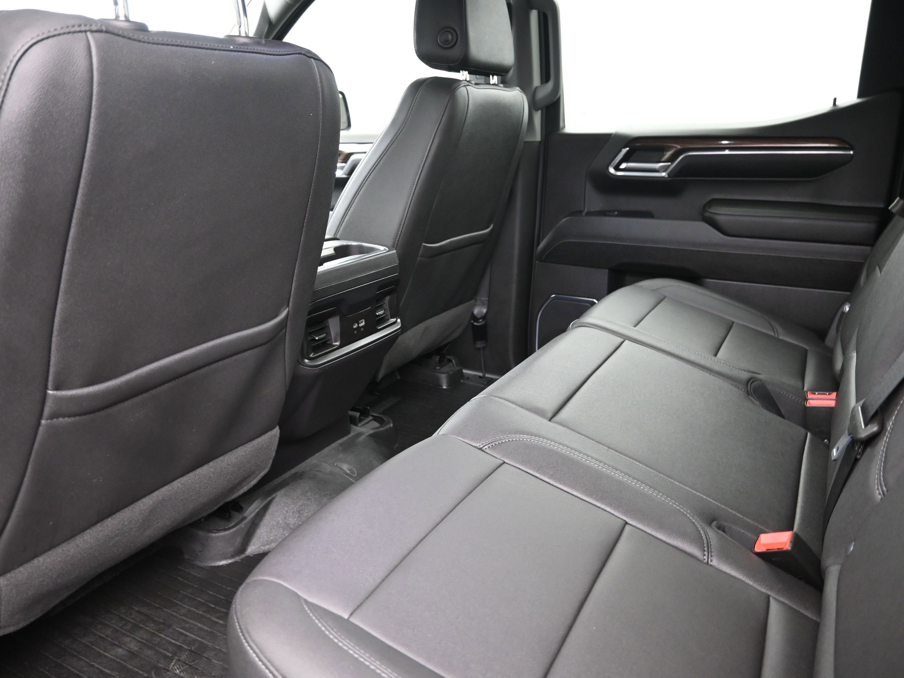 Used 2024 Chevrolet Silverado 1500 LT Trail Boss w/ Convenience Package II image 21