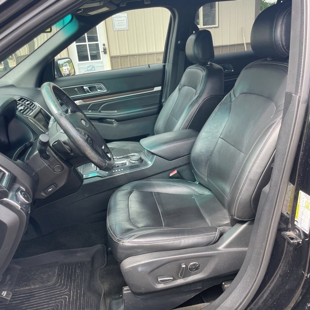 Used 2016 Ford Explorer Limited w/ Equipment Group 301A AWD/4WD image 5