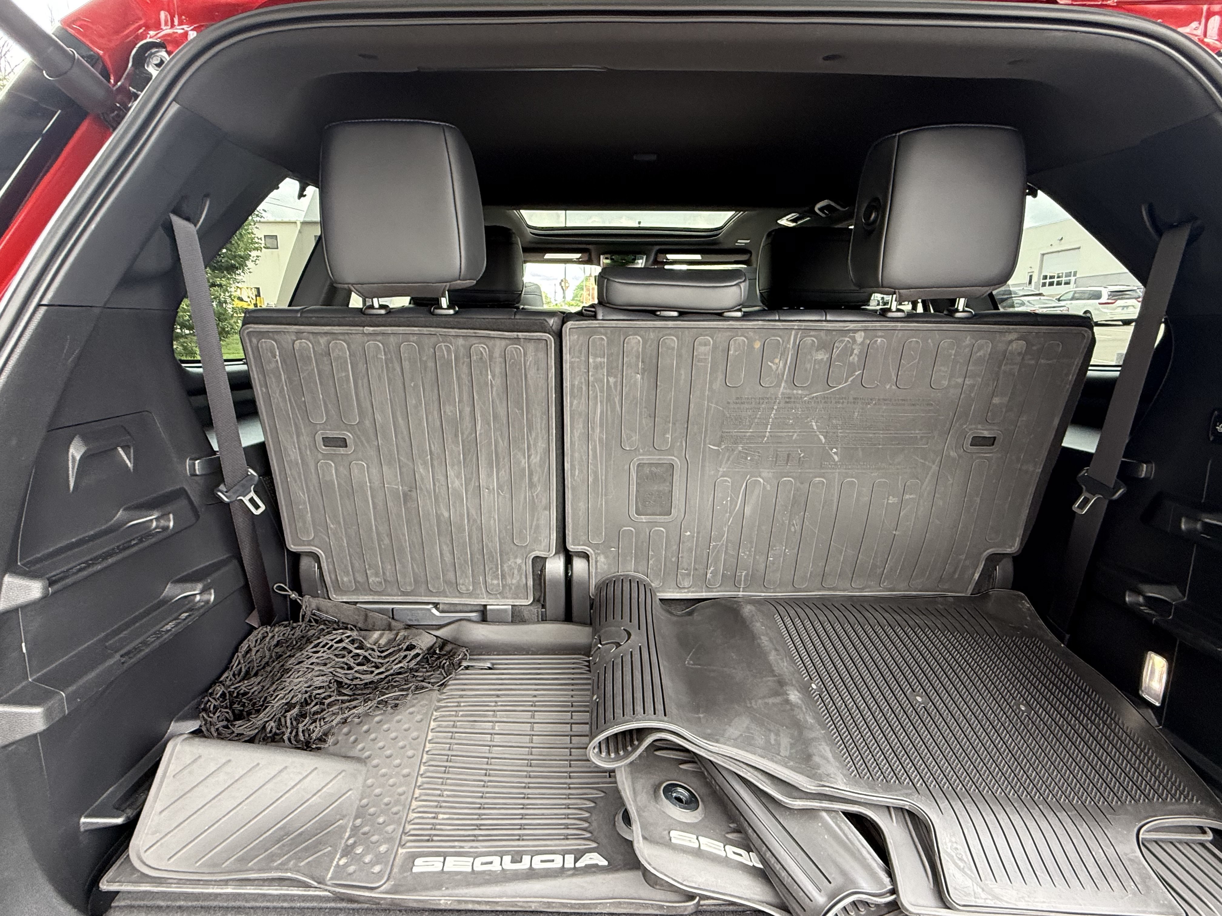 Certified 2025 Toyota Sequoia Platinum AWD/4WD image 31