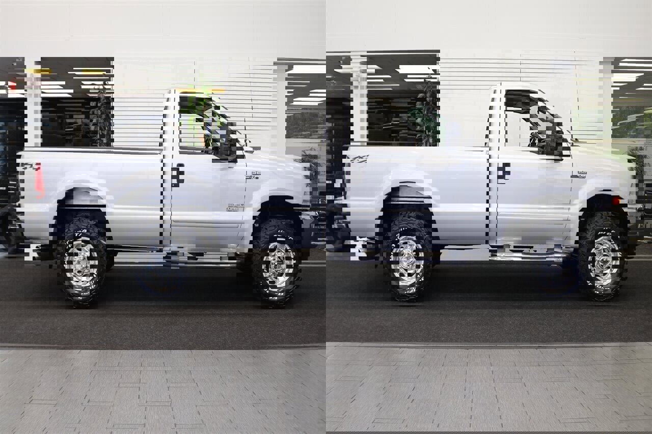 Used 2003 Ford F250 XLT image 5