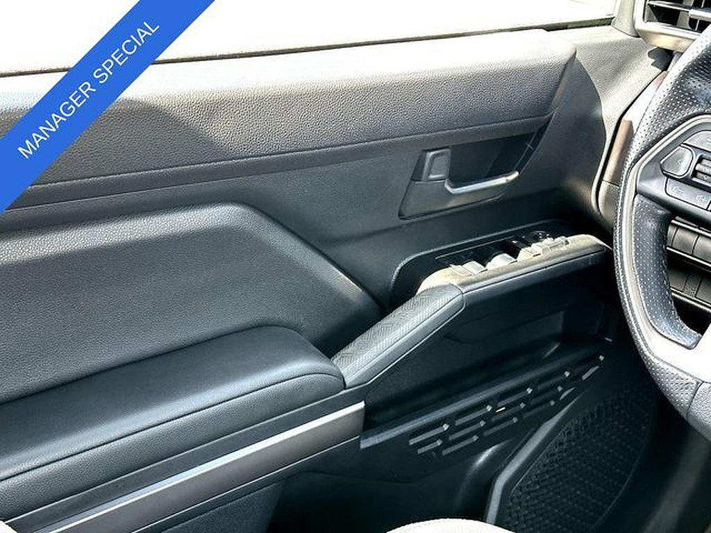 Certified 2025 Toyota 4Runner SR5 AWD/4WD image 27