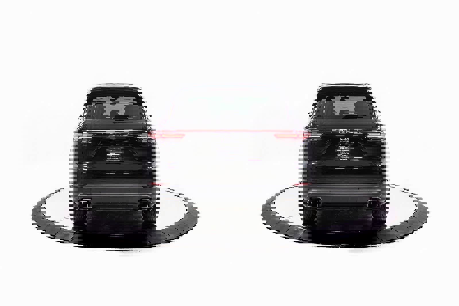 Certified 2023 Porsche Cayenne image 6